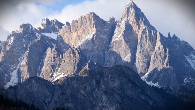 The Dolomites Mountain Range in Northeastern Italy смотреть онлайн