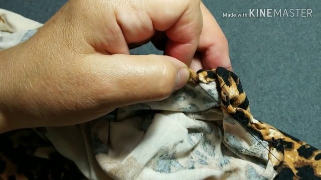 DIY. Швейные лайфхаки. Переделка горловины в футболке смотреть онлайн