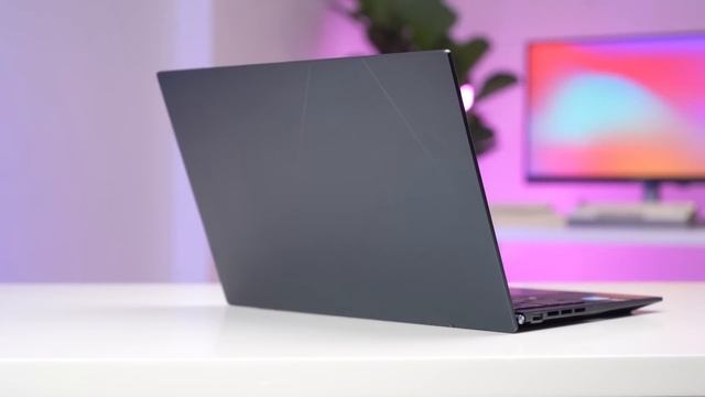 Đánh giá Asus Zenbook 14 OLED 2022 (UX3402) - Đẹp hoàn hảo, mạnh mẽ với i5 1240P смотреть онлайн