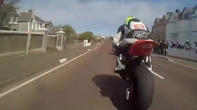 Irish Street Racing 320k200mph Ulster GP North West 200 Isle man TT смотреть онлайн