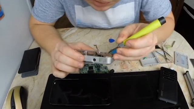 Проектор Acer C20. Полная разборка, сборка и чистка. смотреть онлайн