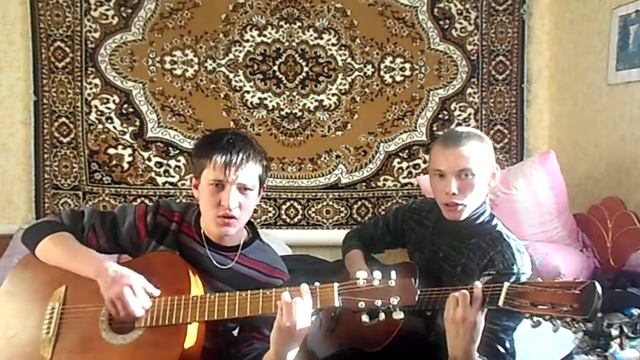 за собою дверь казармы тихо затворю аккорды