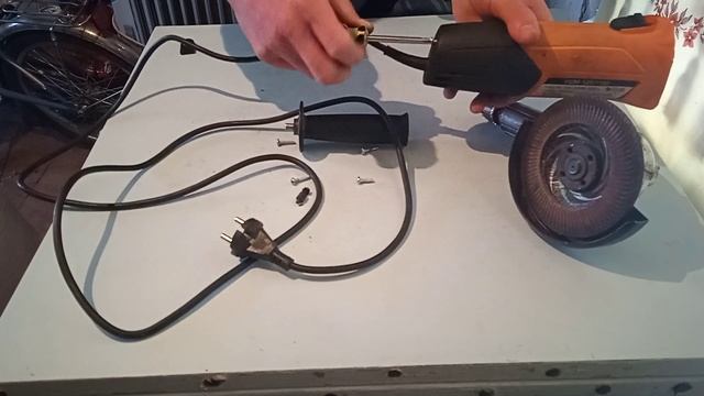 Разборка болгарки ВИХРЬ.Полезные советы! смотреть онлайн