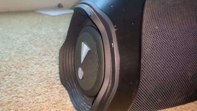 JBL boombox 2 bass test | 200% Volume смотреть онлайн