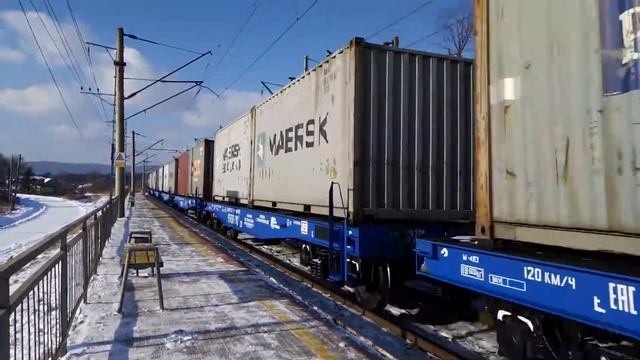 Электровозы 3ЭС5К-555 с валютным поездом и толкач 4ЭС5К-019 