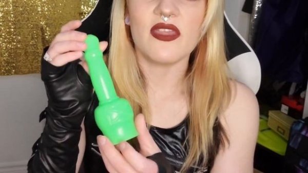 MAGICAL UNICORN D!LDO BY VELVET ALLEY DESIGNS!