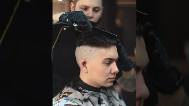 CORTE DE CABELO DOS MALDITOS PEAKY BLINDERS #shorts #peakyblinders #cosplay #thomasshelby смотреть онлайн