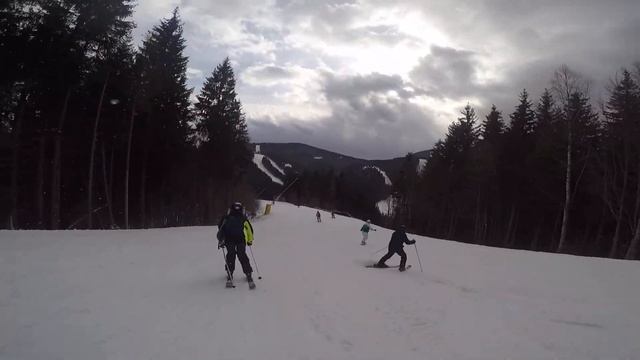 Буковель в марте. Bukovel Party Camp - 15А трасса, камера на шлеме. смотреть онлайн