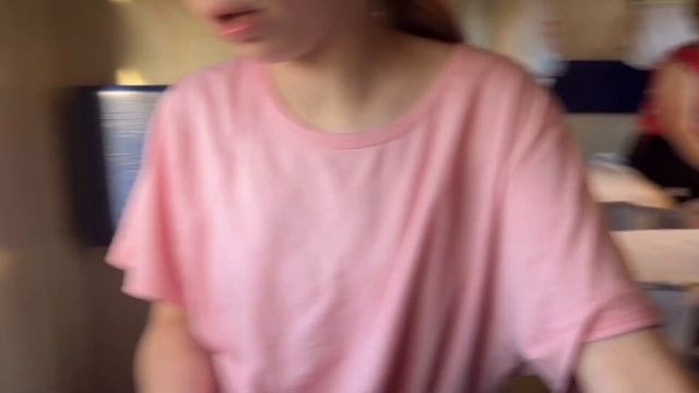Типы соседей в поезде ☘️ смотреть онлайн
