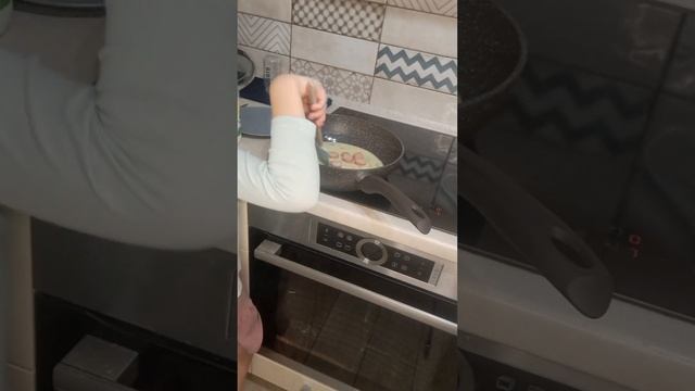 Делаем омлет!) смотреть онлайн