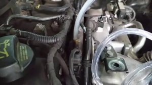 Киа Соренто 2.5 D4CB воздух в обратке с топливной рейки