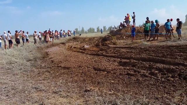 Off-road Волгоград. Кольцевая гонка. (Архивное видео ~ 2016) смотреть онлайн