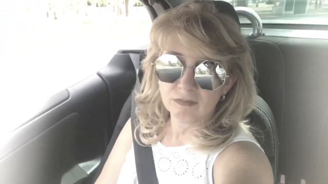 Кто на пляже Сардинии в октябре)Ручные чайки. смотреть онлайн