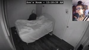 Сын Женщины Не Может Перестать Расти По Ночам и Мешает Ей Спать