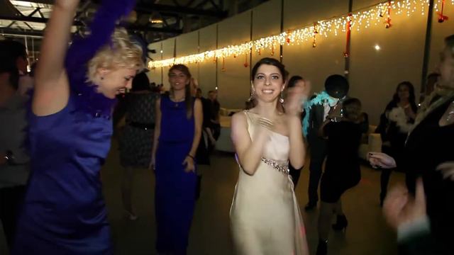 Корпоративный Новый год в Звезде Столицы смотреть онлайн