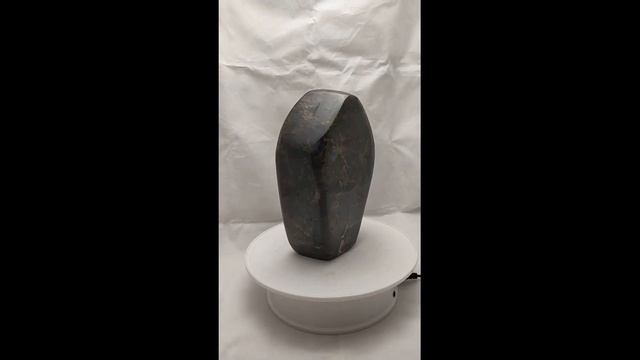 минерал Лабрадорит 5.5x11.5x18см смотреть онлайн