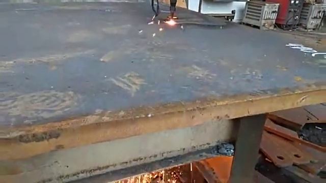 Газокислородная резка стали 80 мм. Санок от ГК МТР ОСА смотреть онлайн