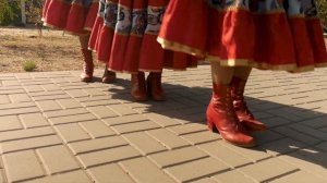 Выйду на улицу народная песня