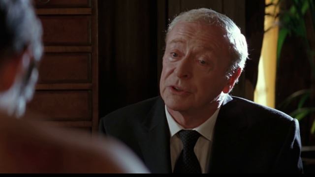 Christian Bale workout Batman Begins 2 смотреть онлайн