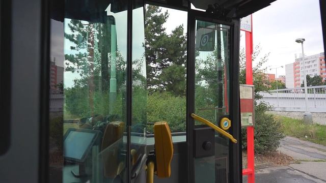 Czech Republic, Prague, bus 135 ride from Roztyly to Chodov смотреть онлайн