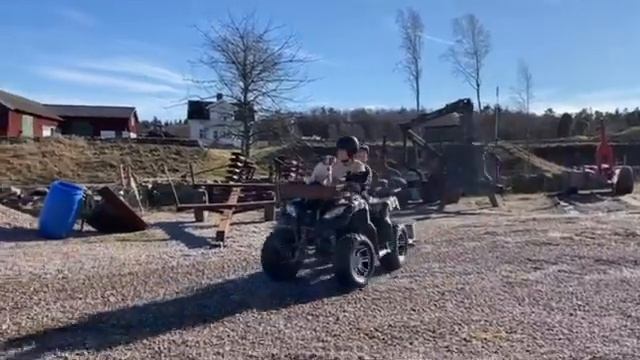 Sladdning med viarelli Hunter 150cc смотреть онлайн