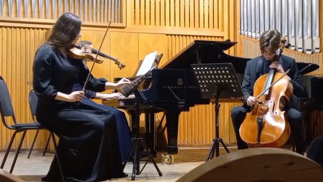 А. Бабаджанян - трио Fis-moll (II-III части)