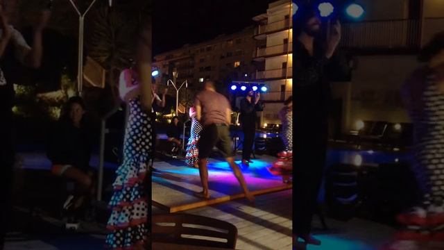 Фламенко. Шоу в отеле Papi. Испания, мальград де мар смотреть онлайн