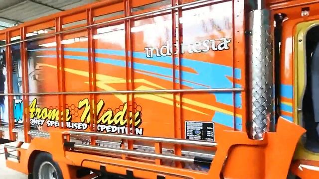 TRUCK CAKEP KUDUS | modifikasi full hidraulik смотреть онлайн