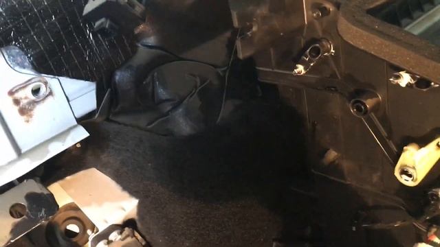 замена радиатора отопителя без выпуска фриона УАЗ патриот пикап смотреть онлайн