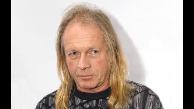 Криса Кельми кремировали и захоронили на Никольском кладбище в Москве смотреть онлайн