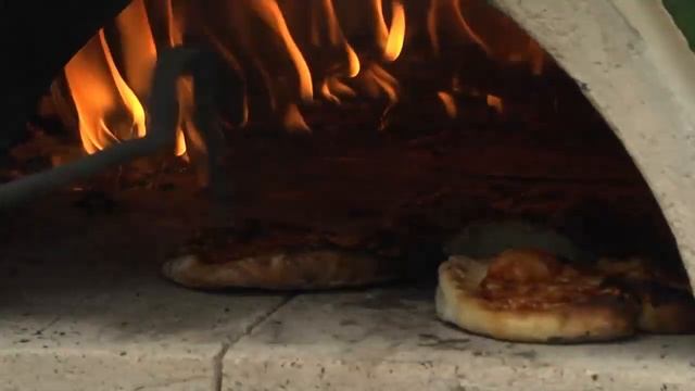 Готовим еду на дровах, кебаб, шашлык, пицца, лепешки. смотреть онлайн