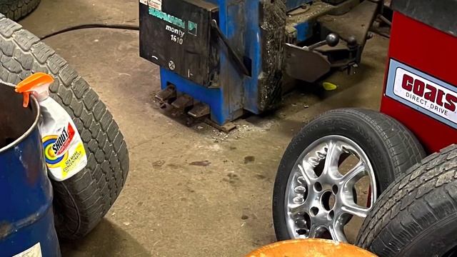 Subaru Justy - Part 6 - My 1st Tow EVER | Wheels & Tires Mounted & On | Storage Spot Make Over смотреть онлайн