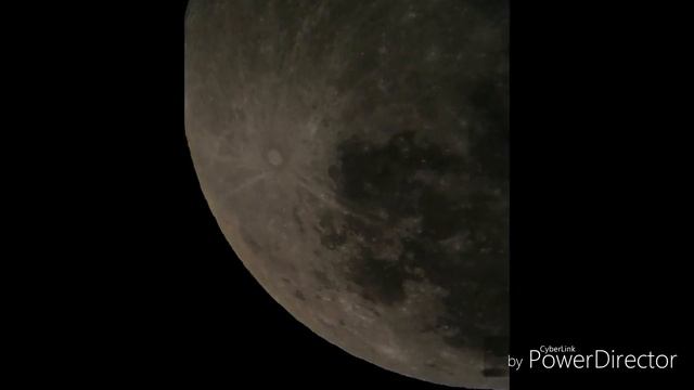 Moon and Saturn Through Telescope/Bresser Messier Ar 102/1350 смотреть онлайн