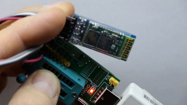 Переименовать bluetooth модуль HC-05 смотреть онлайн