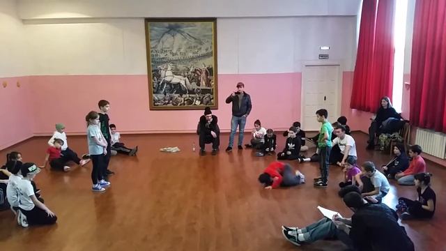 Баттл по брейкдансу 4 гимназия Владикавказ смотреть онлайн