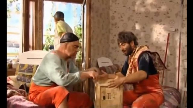 Зачем ругаешься? С дома посылка пришёл. Наша Раша смотреть онлайн