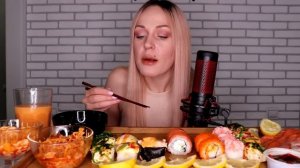 MUKBANG | Роллы, суши, гунканы, салаты | Sushi/rolls, gunkan salads не ASMR