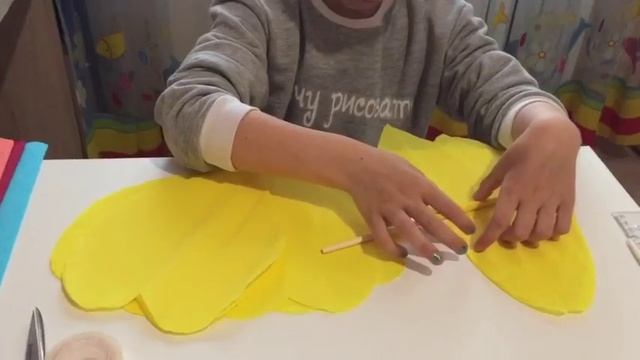 большие розы из гофрированной бумаги смотреть онлайн