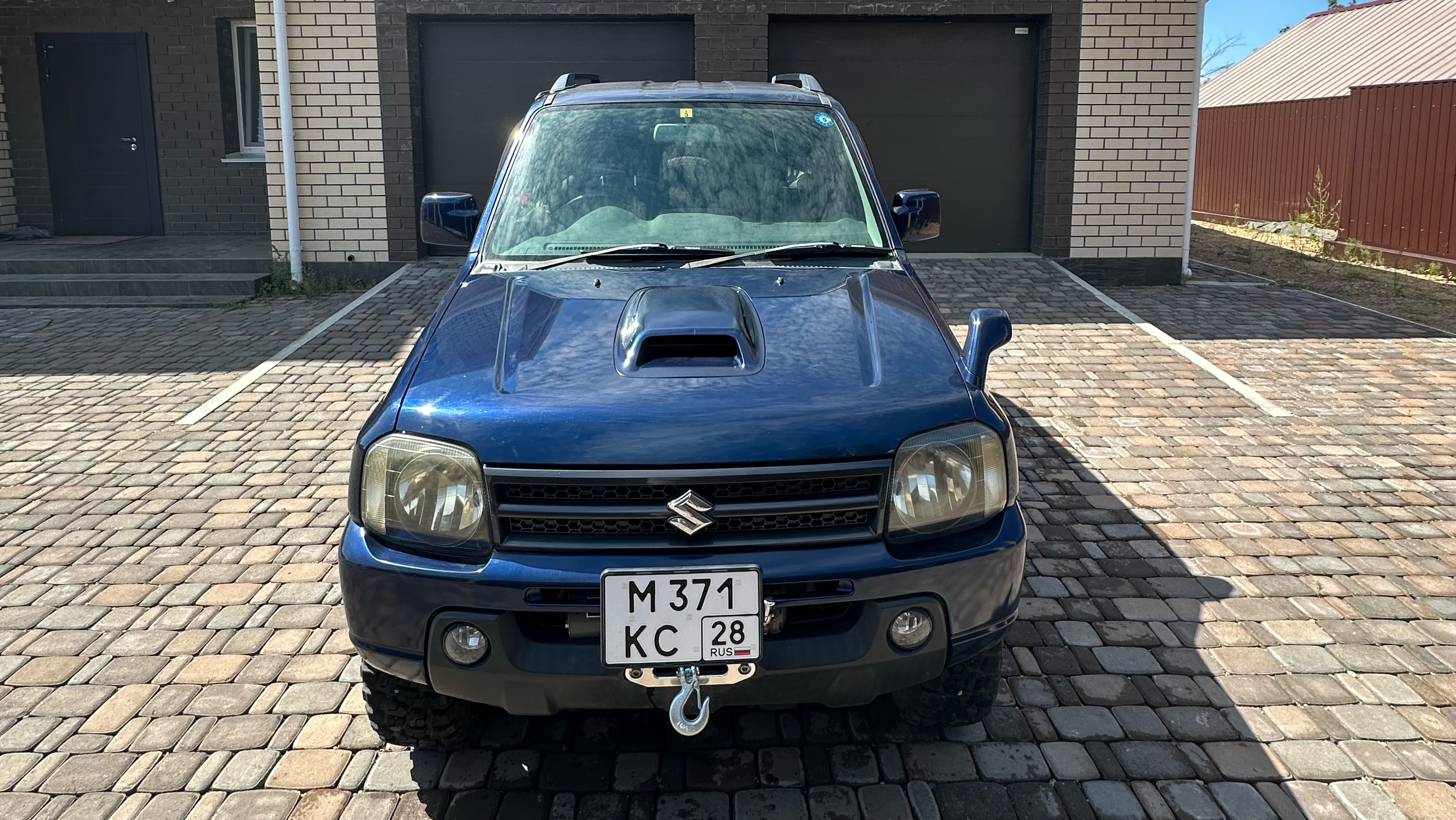 Suzuki Jimny, 2010 г.в., 4WD, Бензин, V-660, Пробег 69.000 км., Оценка 3, Цена 650.000₽ смотреть онлайн