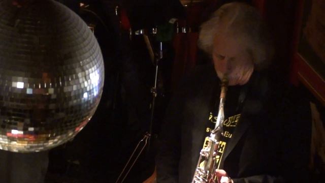 Blues Hall of Fame - The Weight - Professor Louie and the Crowmatix смотреть онлайн