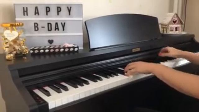 iPhone X and piano KAWAI KDP-90 смотреть онлайн
