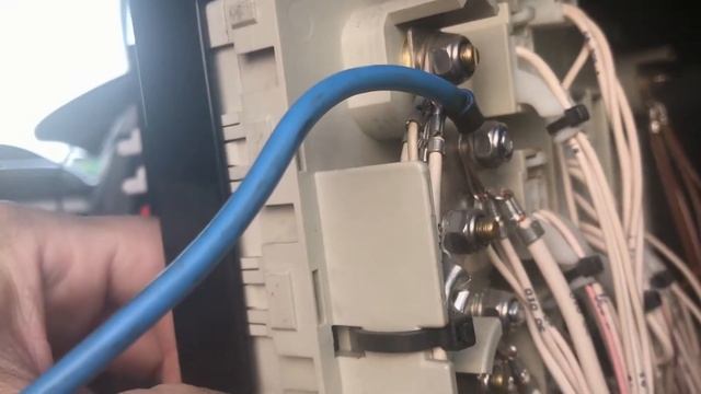 Как подключить инвертор,мультиварку на прямую MAN TGX Euro6