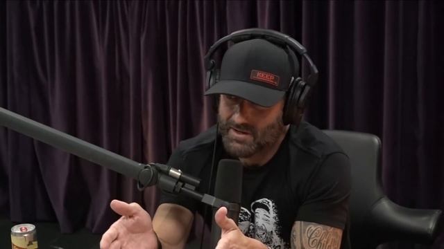 How Cameron Hanes Became a Marathon Runner | Joe Rogan смотреть онлайн