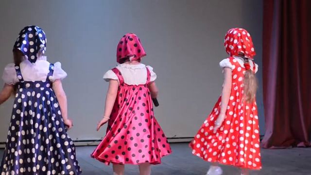 Финадеева Даша, Соболева Оля, Зверева Юля - "Модная матрешка" смотреть онлайн