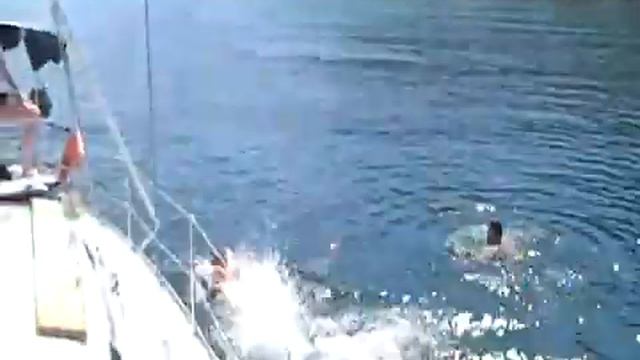 Купание с яхты. Греция смотреть онлайн