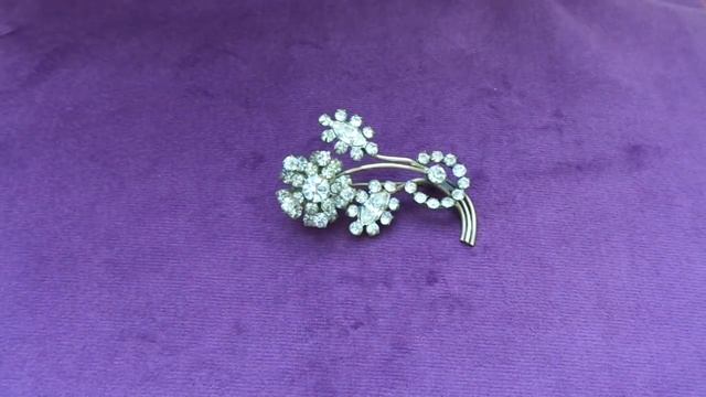 Сверкающие красавицы с блошиного рынка. Мелкий ремонт. Винтажные украшения. смотреть онлайн