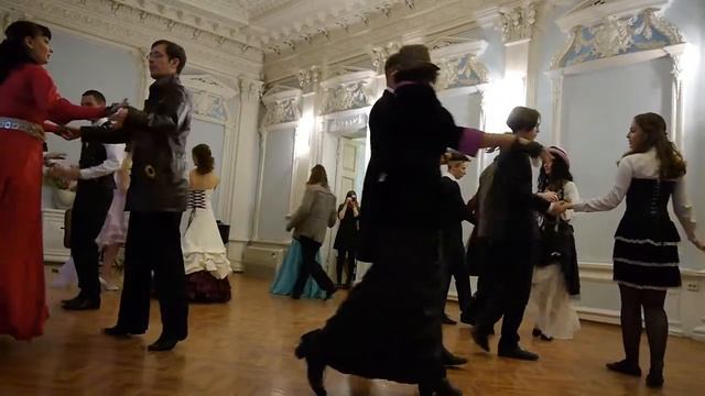 Бал "Старый часовщик" смотреть онлайн