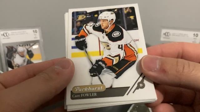 WALMART GEMS OF THE GAME! Mystery Hockey Box Break!!! смотреть онлайн