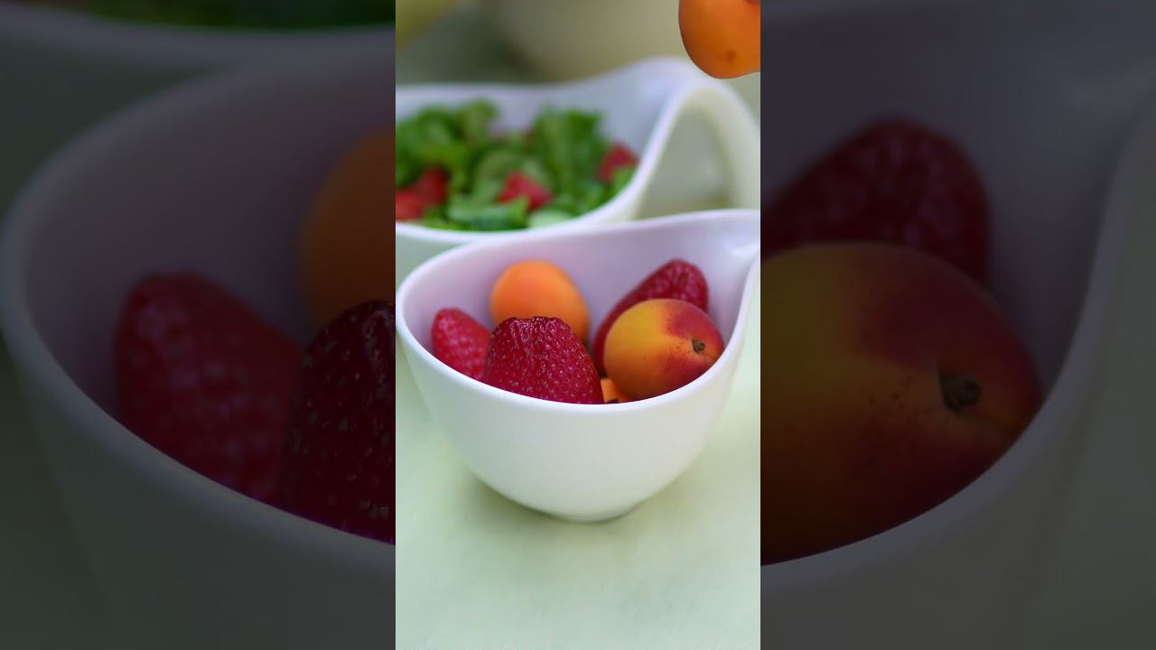 В салатнике с ручкой из коллекции Flow Вы можете стильно подать любое блюдо #посуда смотреть онлайн