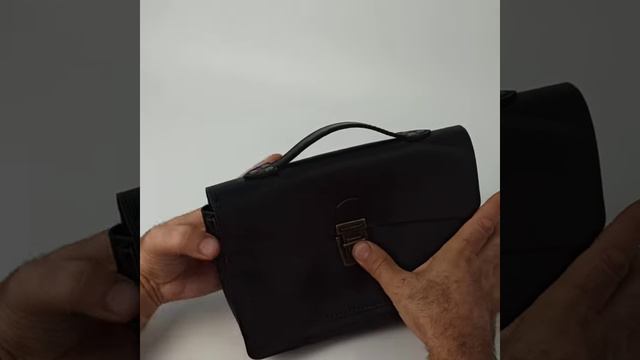 Мужская сумка барсетка из натуральной кожи. смотреть онлайн